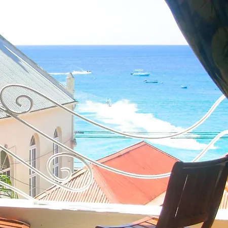 Coral Lane Beach Apartments